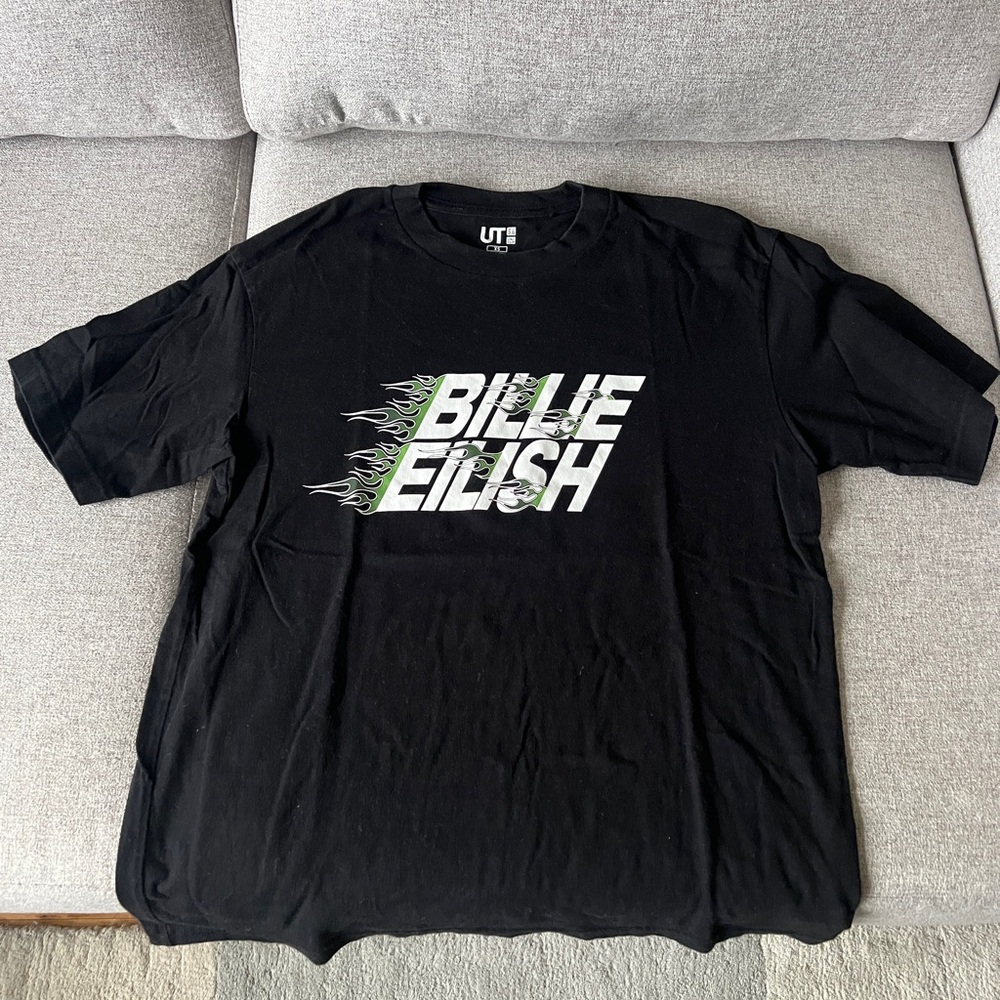 Uniqlo x Billie Eilish t shirt tee sz xs